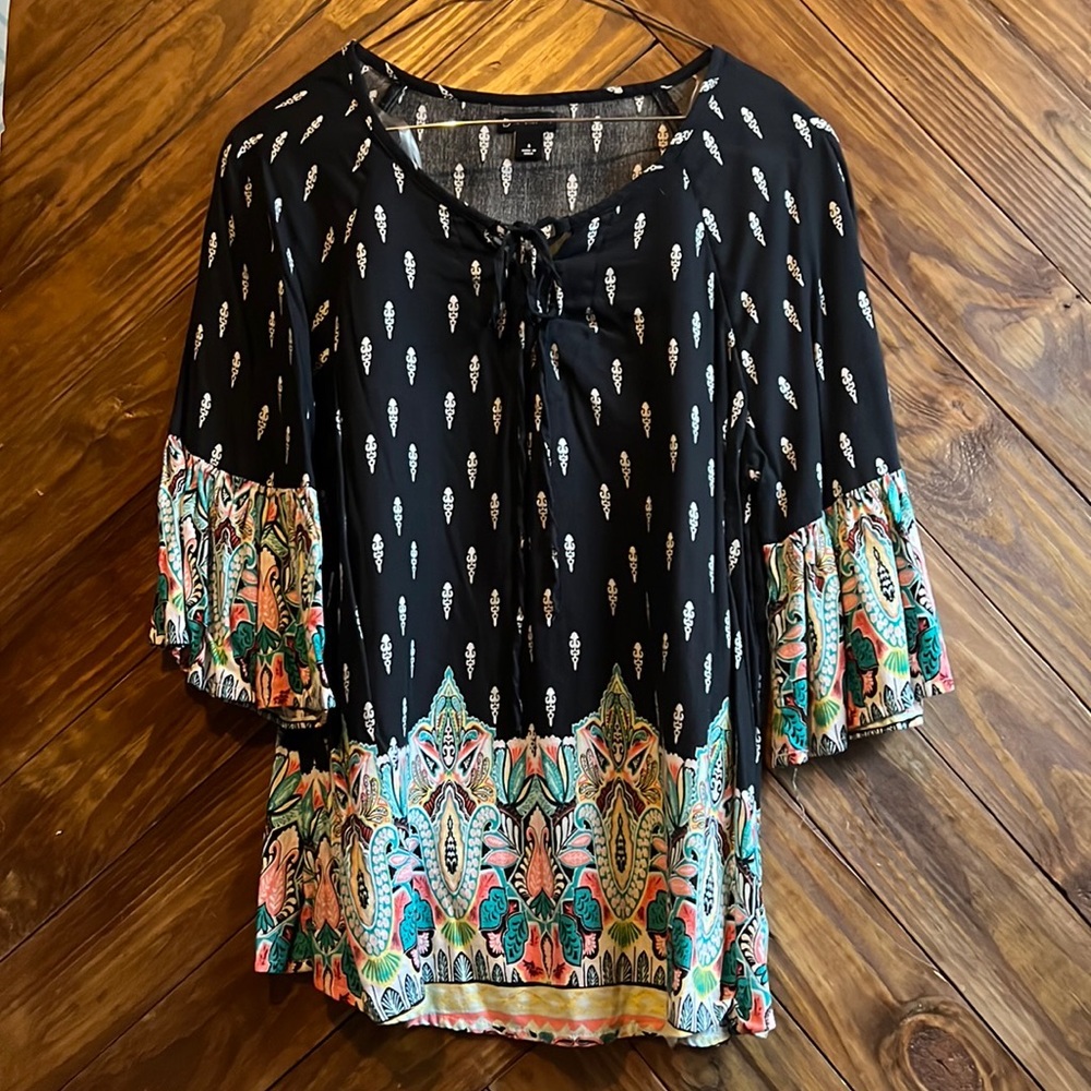 New directions top. Size: Small. Color: black